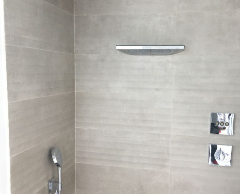 Salle de bain douche encastré Hansgrohe - Delalande Plomberie